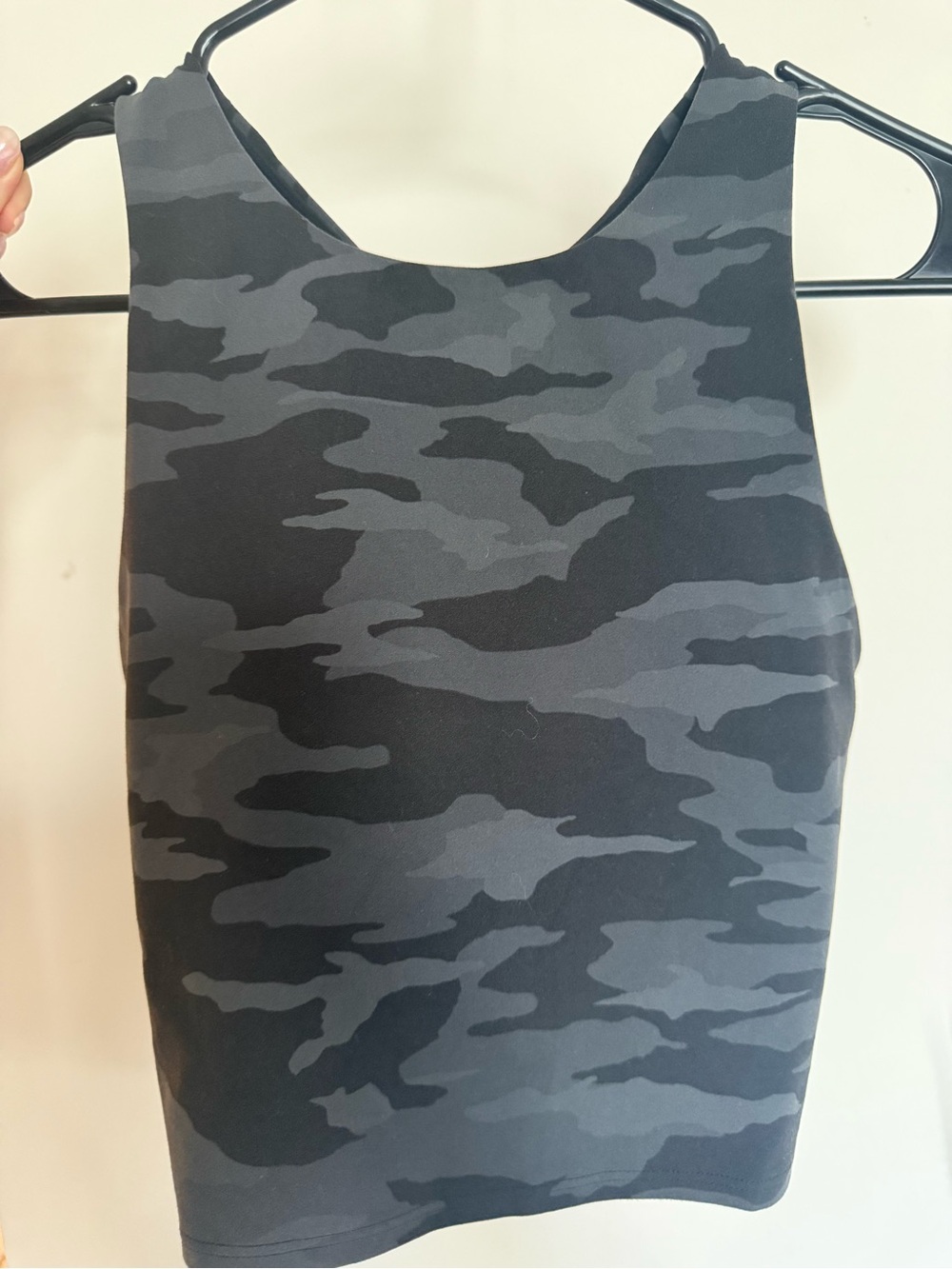 Athleta Conscious Crop